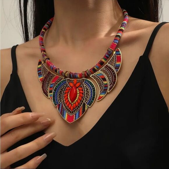 Bohemian Colorful Beaded Stitched Ethnic Style Statement Necklace New & STUNNING - Picture 1 of 8